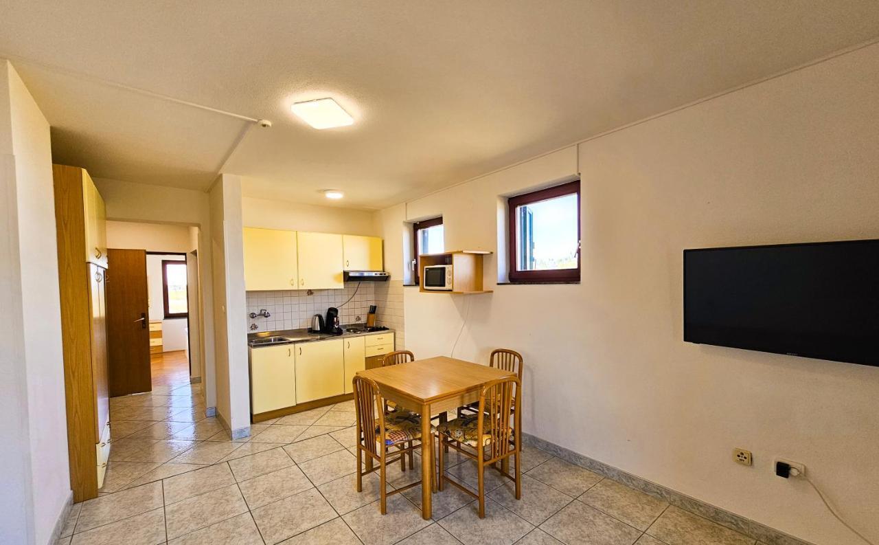 Aenona Sea View Apartments Nin Exterior photo
